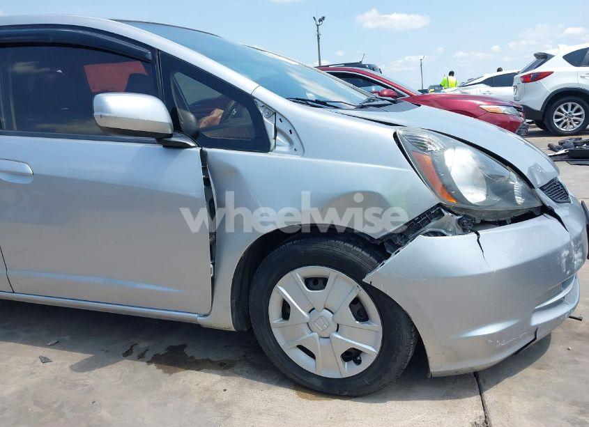 Photo 18 of 2013 Honda Fit (VIN JHMGE8H3XDC023124)