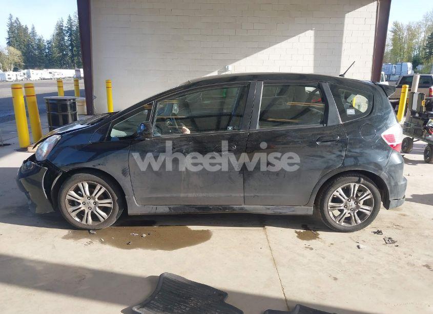 Photo 14 of 2010 Honda Fit SPORT (VIN JHMGE8H40AC002836)