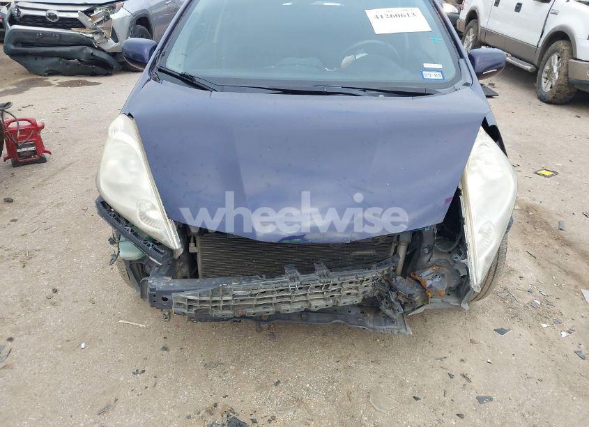 Photo 6 of 2010 Honda Fit SPORT (VIN JHMGE8H40AC023556)