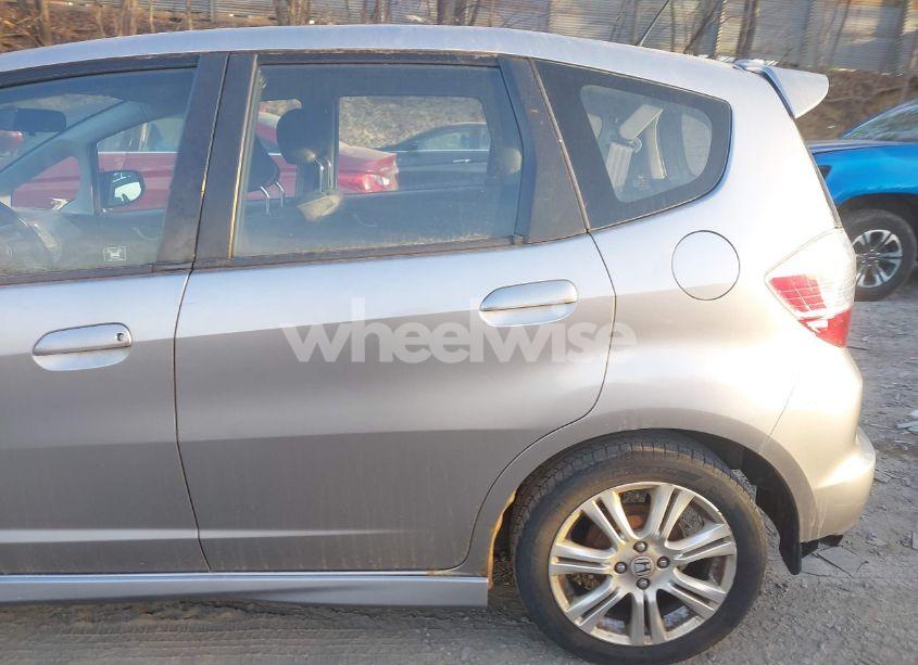 Photo 14 of 2010 Honda Fit SPORT (VIN JHMGE8H40AS009548)