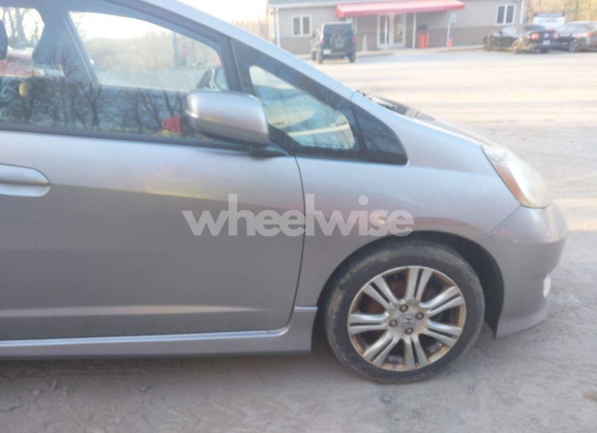 Photo 17 of 2010 Honda Fit SPORT (VIN JHMGE8H40AS009548)