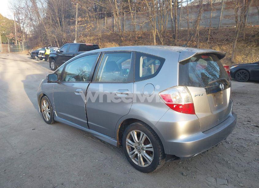 Photo 3 of 2010 Honda Fit SPORT (VIN JHMGE8H40AS009548)