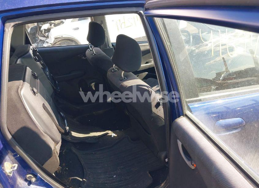 Photo 8 of 2010 Honda Fit SPORT (VIN JHMGE8H40AS028116)