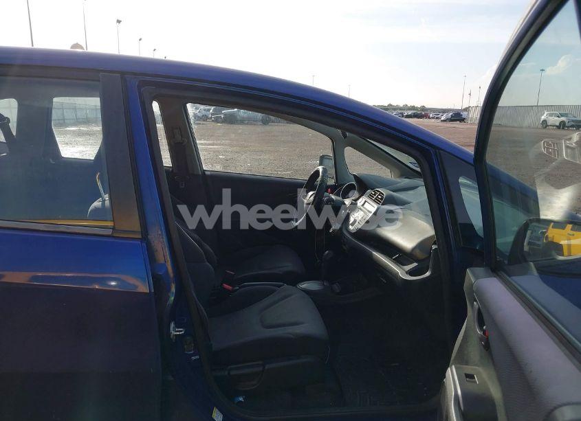 Photo 5 of 2010 Honda Fit SPORT (VIN JHMGE8H41AC012601)