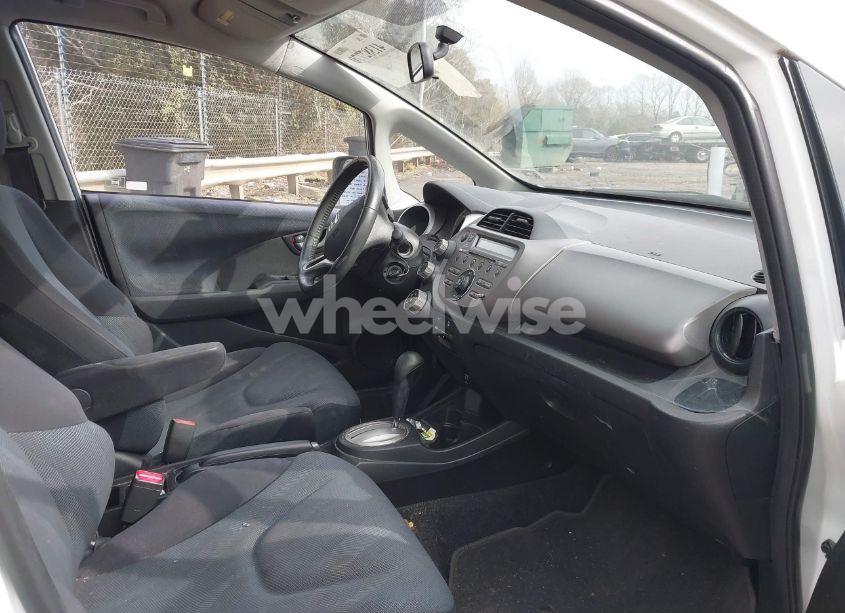 Photo 5 of 2010 Honda Fit SPORT (VIN JHMGE8H42AC030203)