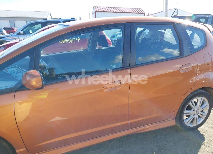 Photo 14 of 2010 Honda Fit SPORT (VIN JHMGE8H42AS021507)
