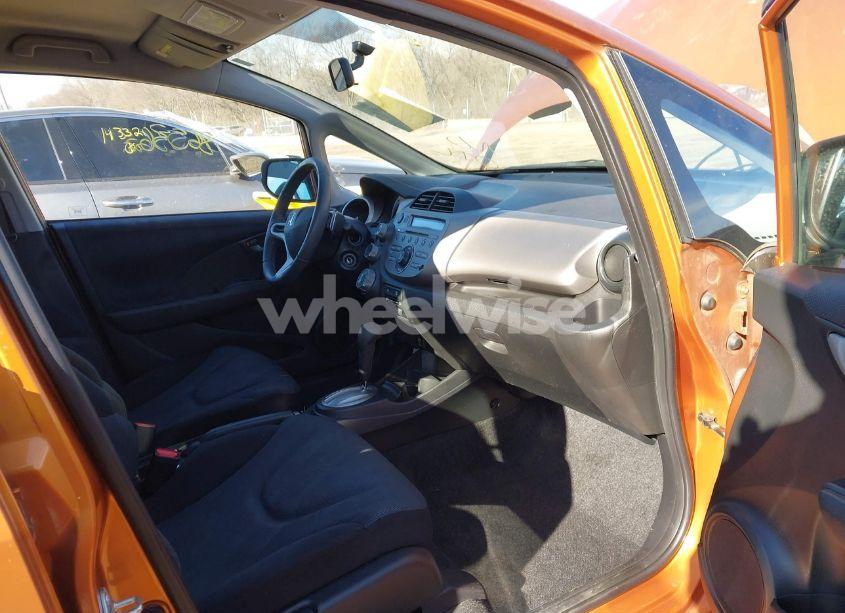 Photo 5 of 2010 Honda Fit SPORT (VIN JHMGE8H42AS021507)