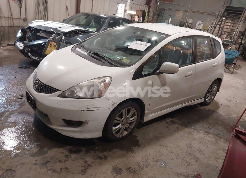 Photo 2 of 2010 Honda Fit SPORT (VIN JHMGE8H43AC011448)