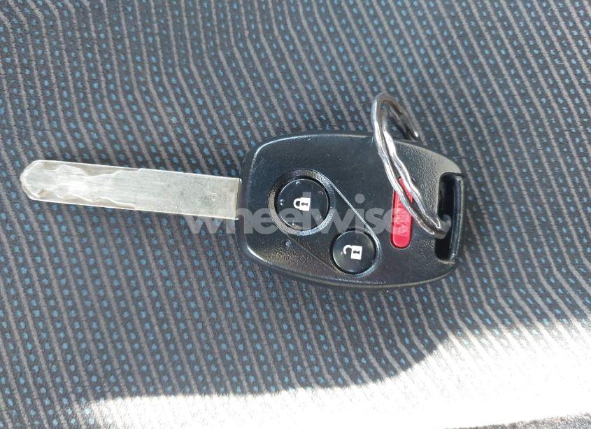 Photo 11 of 2010 Honda Fit SPORT (VIN JHMGE8H44AC001821)