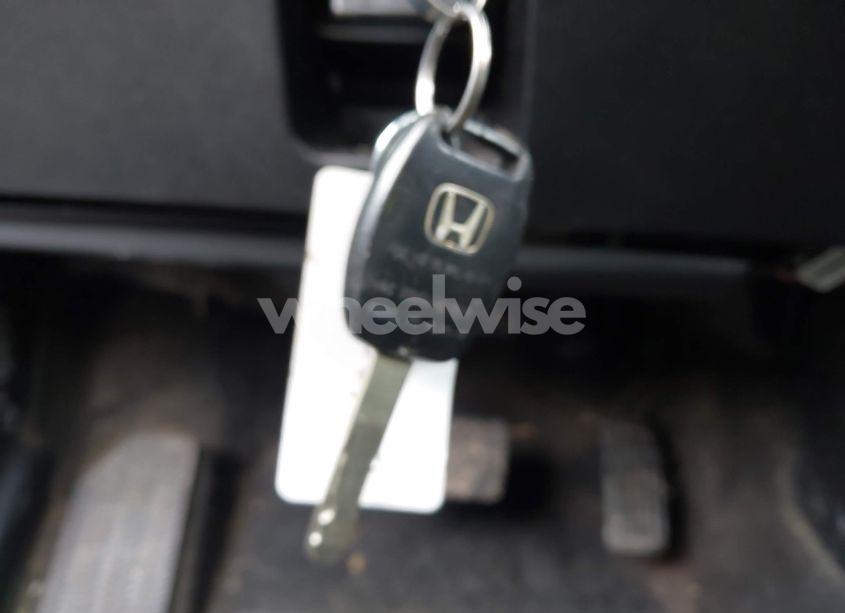 Photo 11 of 2010 Honda Fit SPORT (VIN JHMGE8H44AC030770)