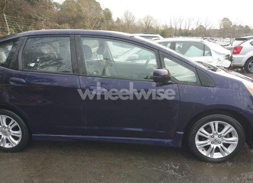 Photo 14 of 2010 Honda Fit SPORT (VIN JHMGE8H44AC031529)