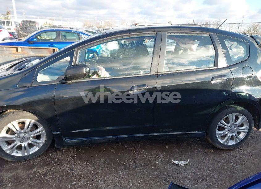 Photo 15 of 2010 Honda Fit SPORT (VIN JHMGE8H44AS017216)