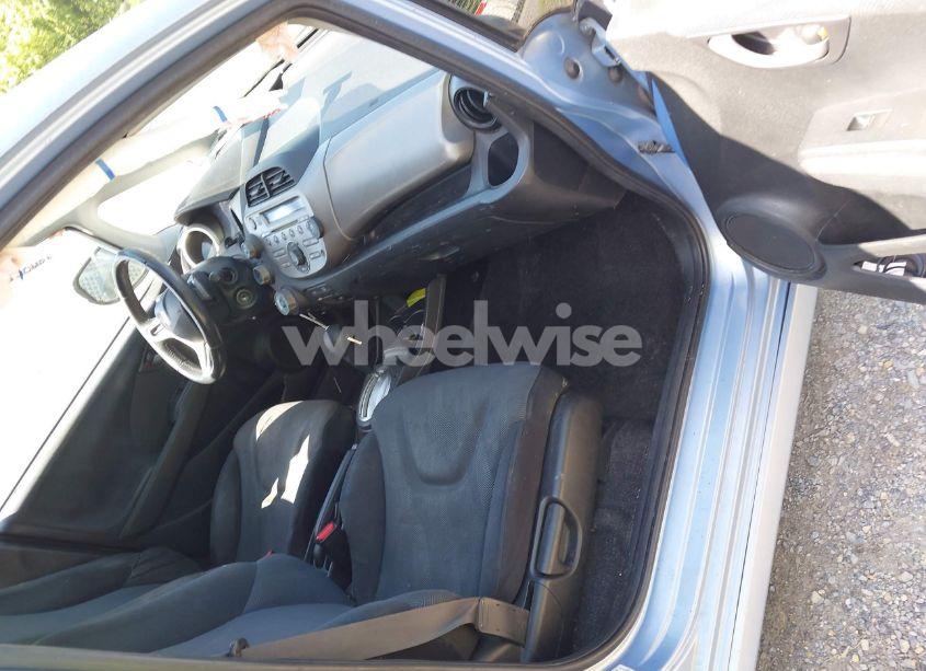 Photo 5 of 2010 Honda Fit SPORT (VIN JHMGE8H46AC008382)