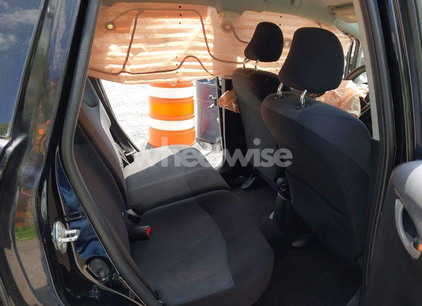 Photo 8 of 2010 Honda Fit SPORT (VIN JHMGE8H47AC004261)