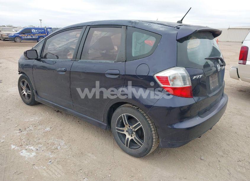 Photo 3 of 2010 Honda Fit SPORT (VIN JHMGE8H48AC020890)