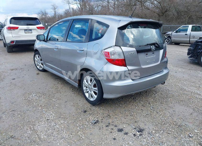 Photo 3 of 2010 Honda Fit SPORT (VIN JHMGE8H48AS025111)