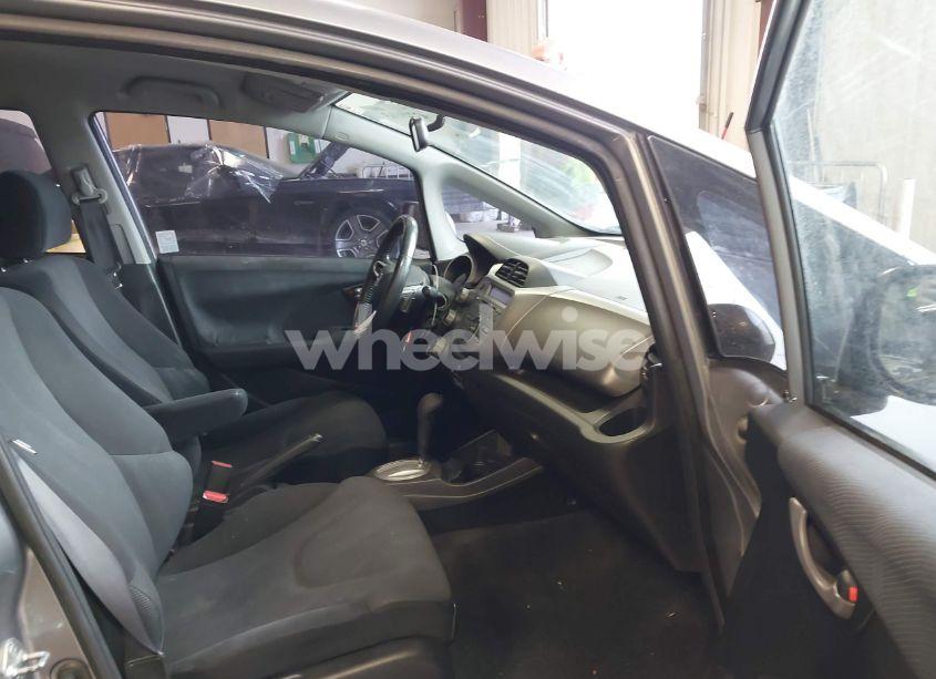 Photo 5 of 2010 Honda Fit SPORT (VIN JHMGE8H4XAC017117)