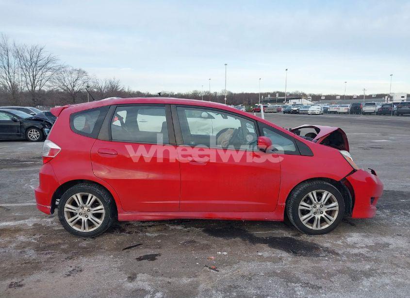 Photo 13 of 2011 Honda Fit (VIN JHMGE8H50BS003551)