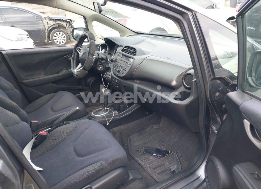 Photo 5 of 2013 Honda Fit SPORT (VIN JHMGE8H50DC020475)