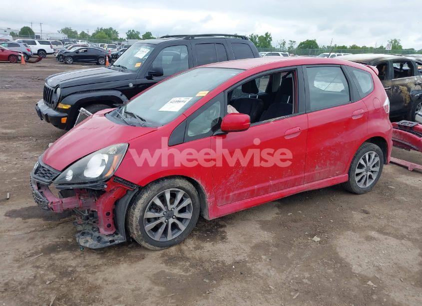Photo 2 of 2013 Honda Fit SPORT (VIN JHMGE8H50DC066694)