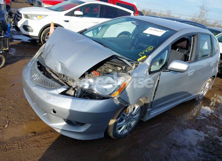 Photo 2 of 2011 Honda Fit SPORT (VIN JHMGE8H51BC000801)