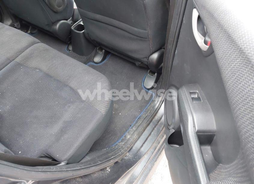 Photo 8 of 2013 Honda Fit SPORT (VIN JHMGE8H51DC001403)