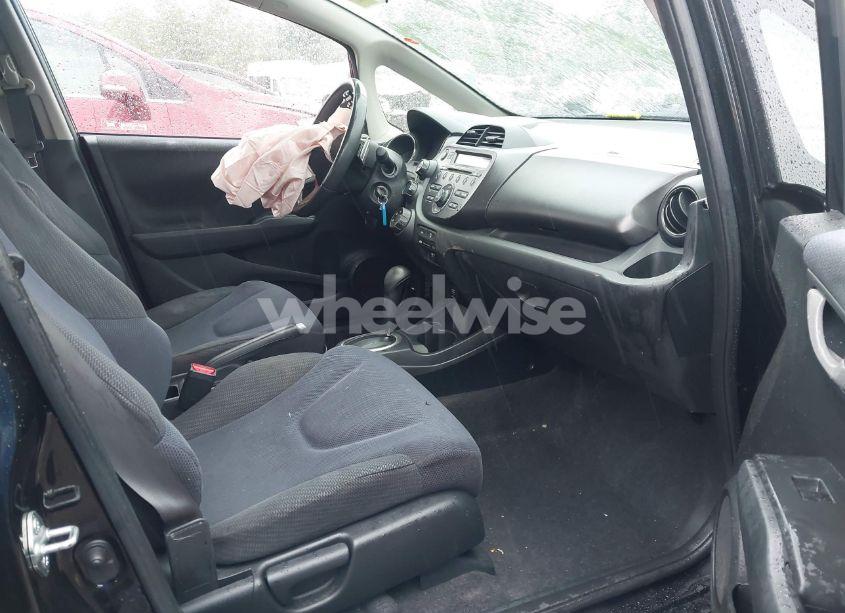 Photo 5 of 2013 Honda Fit SPORT (VIN JHMGE8H51DC011106)