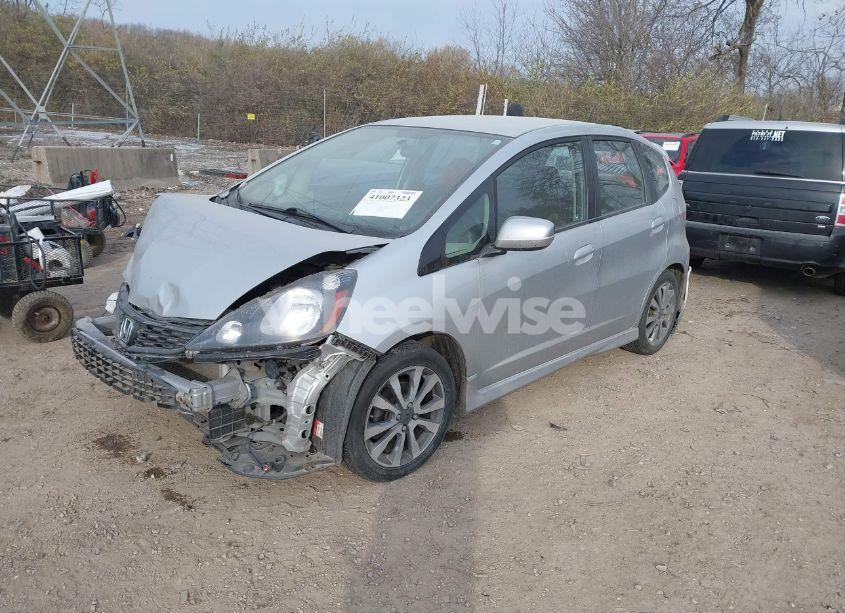 Photo 2 of 2013 Honda Fit SPORT (VIN JHMGE8H51DC013082)