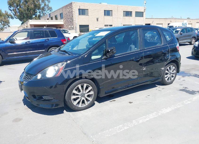 Photo 2 of 2013 Honda Fit SPORT (VIN JHMGE8H51DC020579)