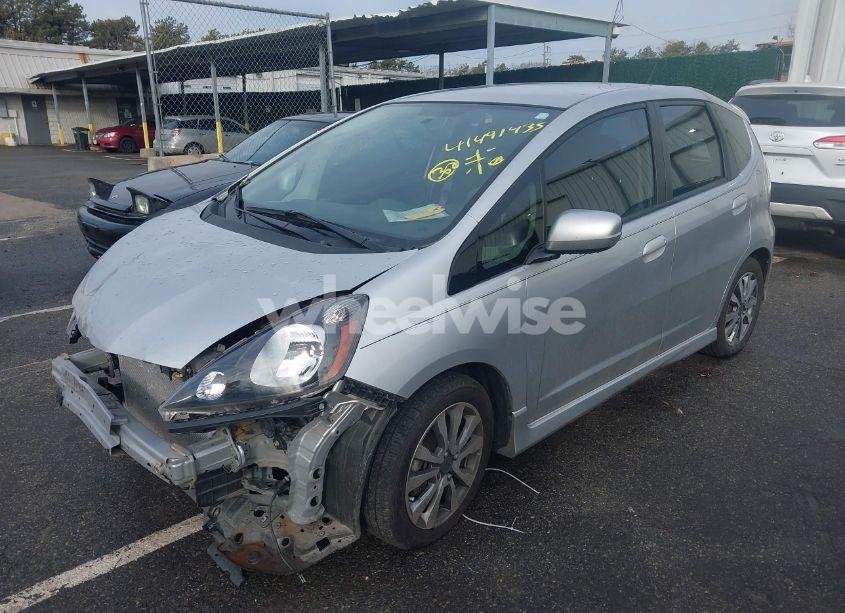 Photo 2 of 2013 Honda Fit SPORT (VIN JHMGE8H51DC045157)