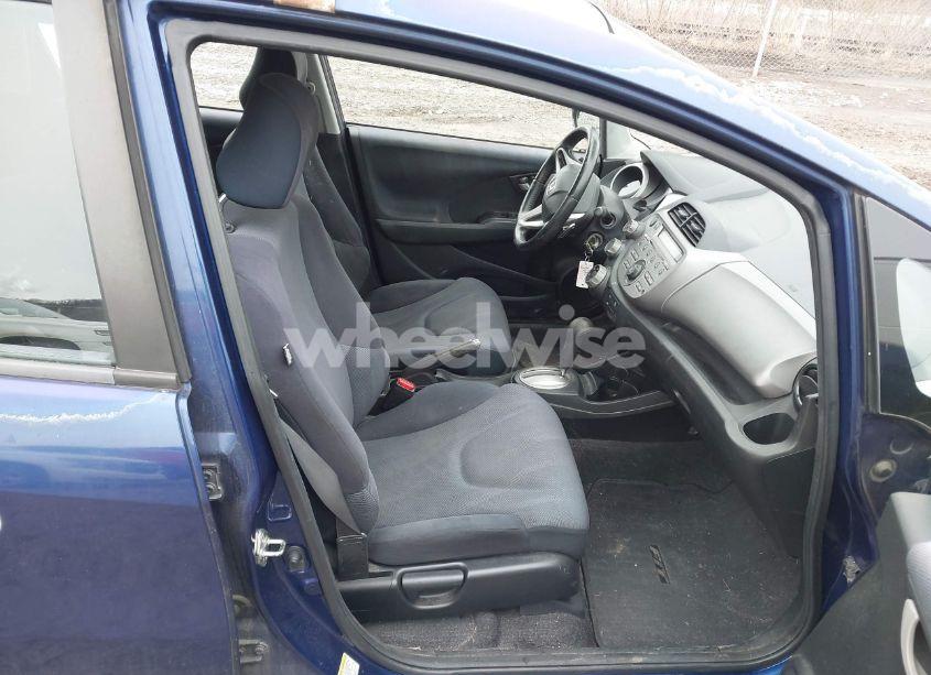 Photo 5 of 2011 Honda Fit SPORT (VIN JHMGE8H52BC002654)