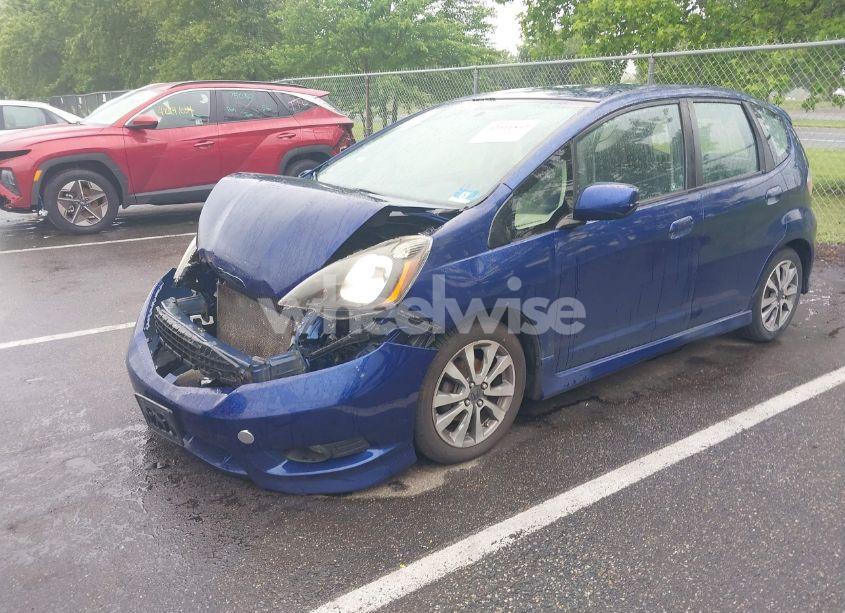 Photo 2 of 2012 Honda Fit SPORT (VIN JHMGE8H52CC015700)
