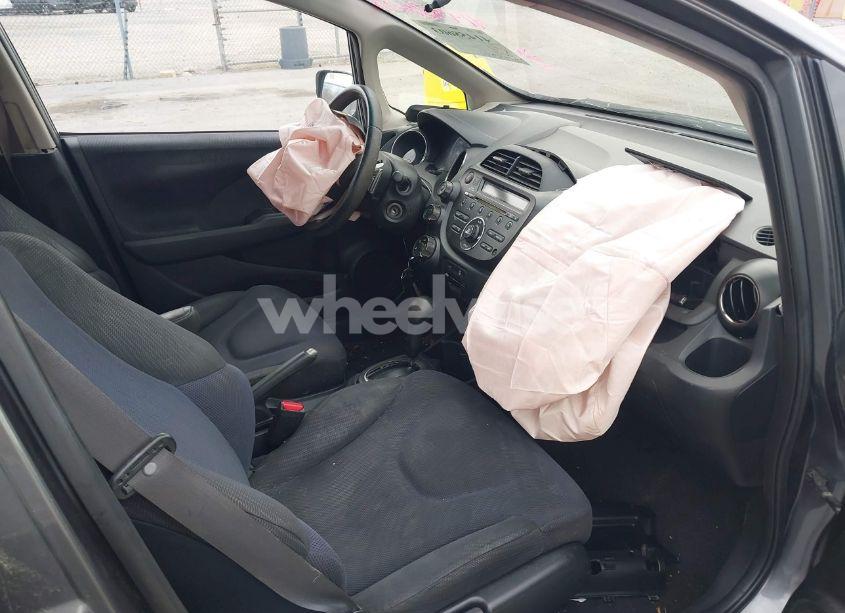 Photo 5 of 2013 Honda Fit SPORT (VIN JHMGE8H52DC033731)