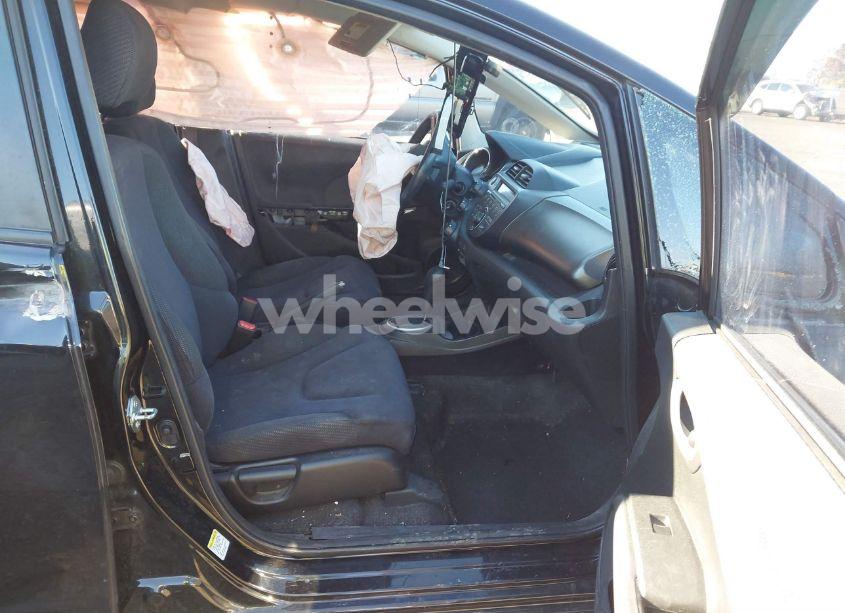 Photo 5 of 2013 Honda Fit SPORT (VIN JHMGE8H53DC012225)