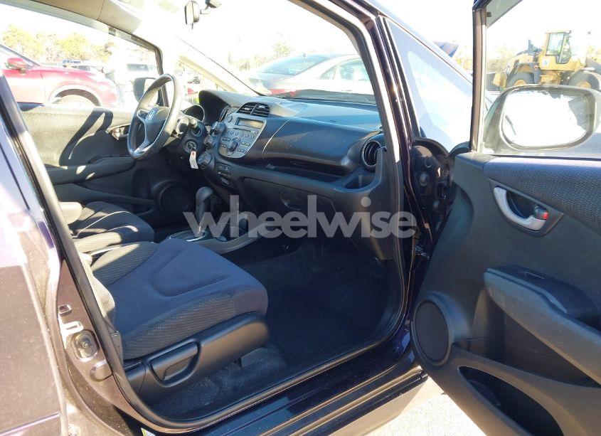 Photo 5 of 2013 Honda Fit SPORT (VIN JHMGE8H53DC039554)