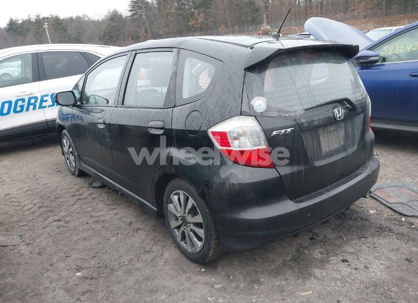 Photo 3 of 2013 Honda Fit SPORT (VIN JHMGE8H53DC050862)