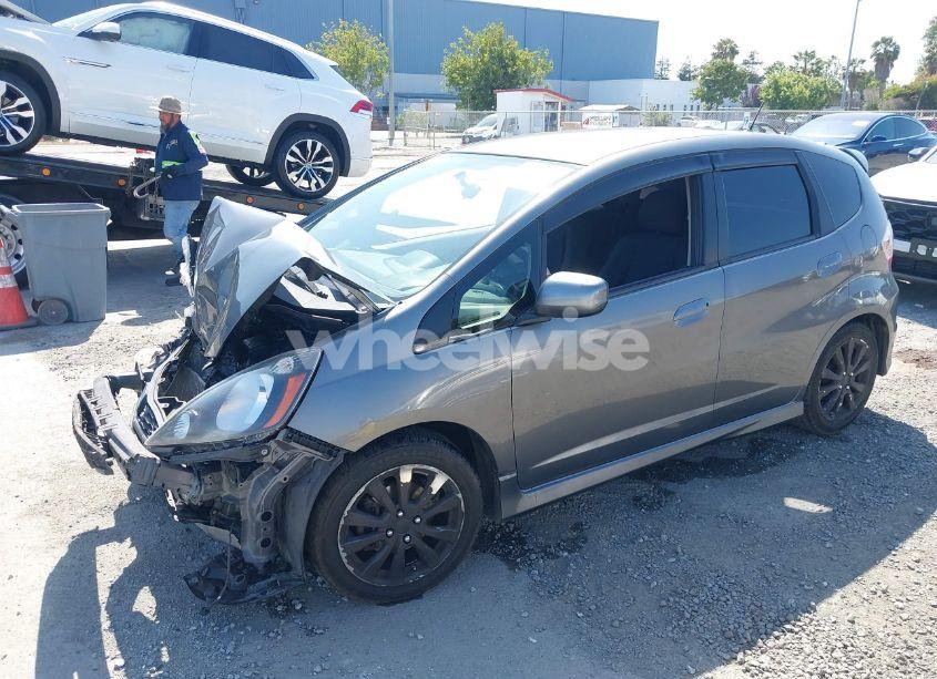 Photo 2 of 2013 Honda Fit SPORT (VIN JHMGE8H53DC072005)