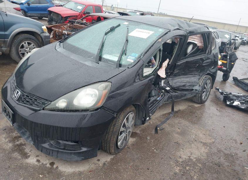 Photo 2 of 2013 Honda Fit SPORT (VIN JHMGE8H54DC045895)