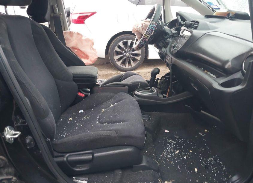 Photo 5 of 2013 Honda Fit SPORT (VIN JHMGE8H54DC045895)