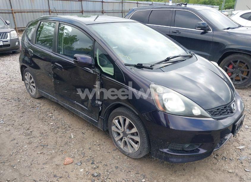 2013 Honda Fit SPORT (VIN JHMGE8H54DC068352) main photo