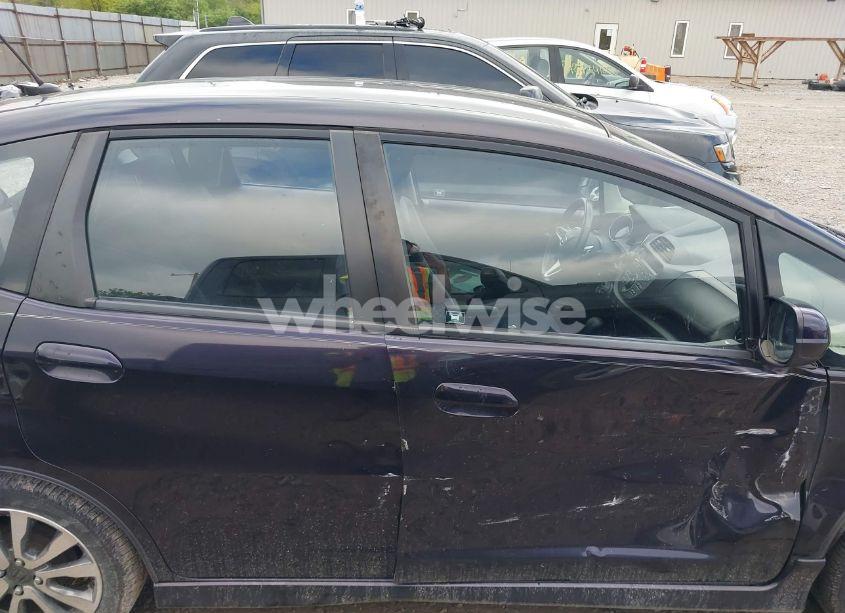 Photo 13 of 2013 Honda Fit SPORT (VIN JHMGE8H54DC068352)