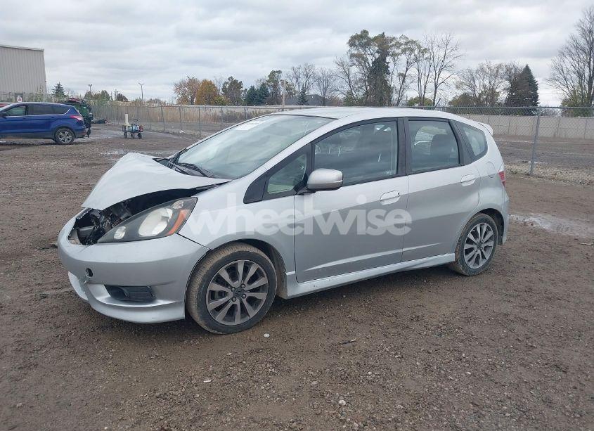 Photo 2 of 2013 Honda Fit SPORT (VIN JHMGE8H54DC069355)