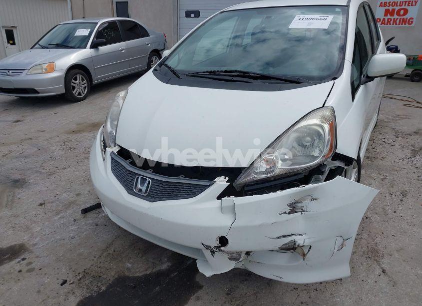 Photo 6 of 2011 Honda Fit SPORT (VIN JHMGE8H55BC010795)