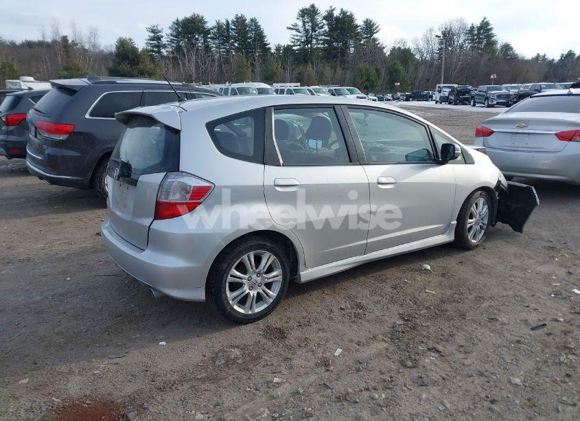 Photo 4 of 2011 Honda Fit SPORT (VIN JHMGE8H55BC027709)