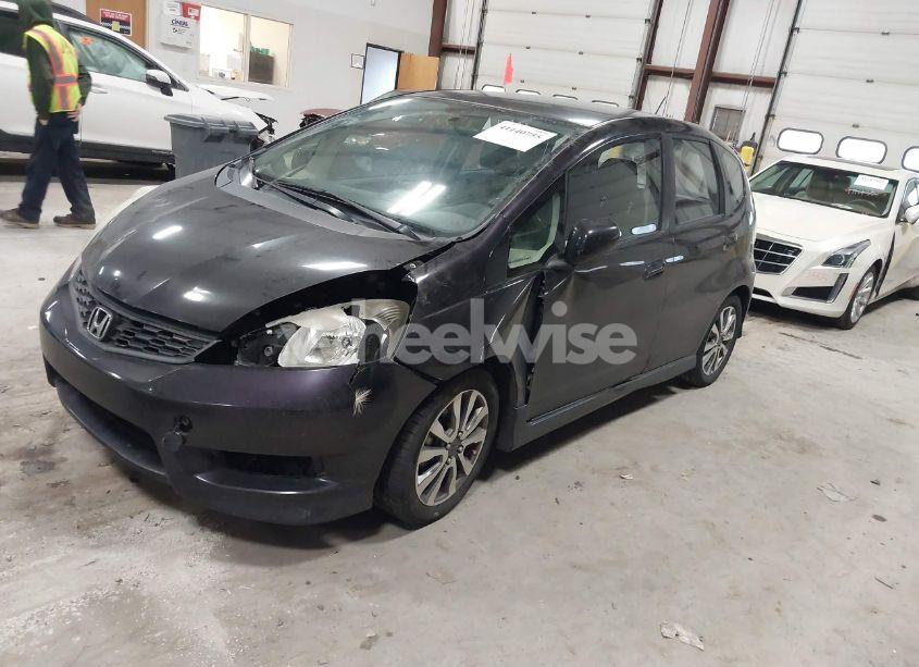 Photo 2 of 2013 Honda Fit SPORT (VIN JHMGE8H56DC019556)