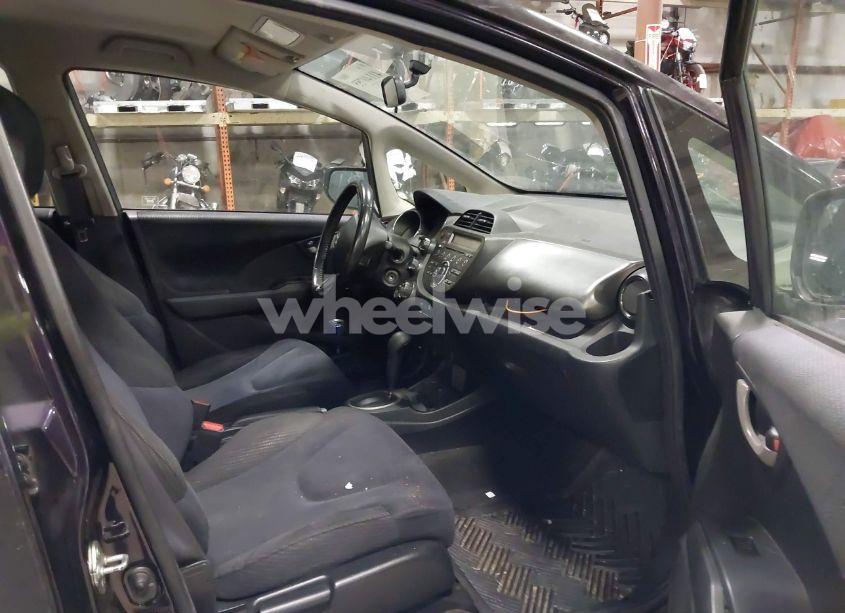 Photo 5 of 2013 Honda Fit SPORT (VIN JHMGE8H56DC019556)