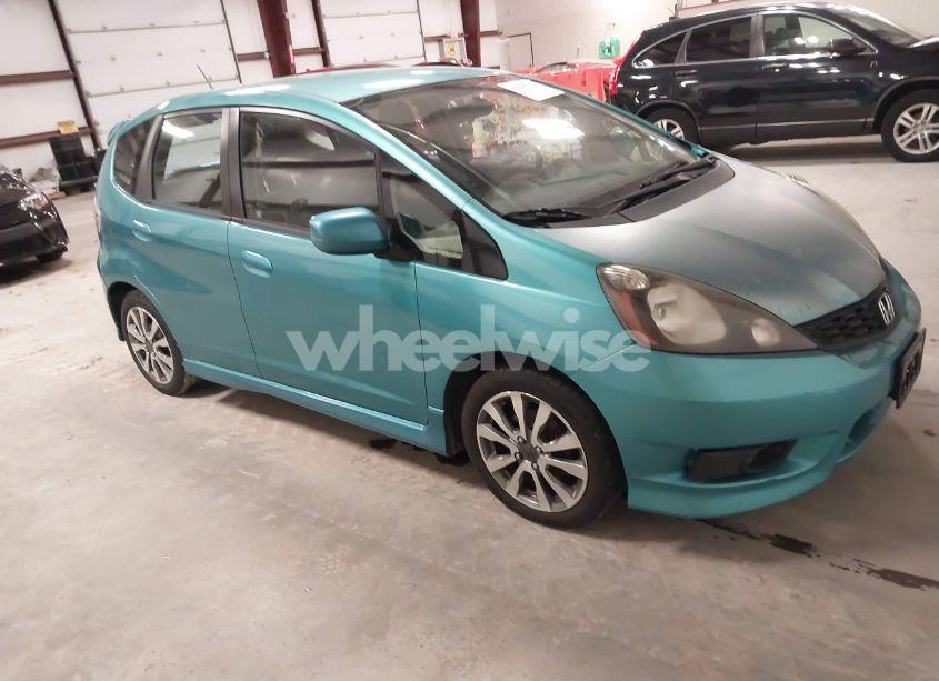 2013 Honda Fit SPORT (VIN JHMGE8H56DC025941) main photo