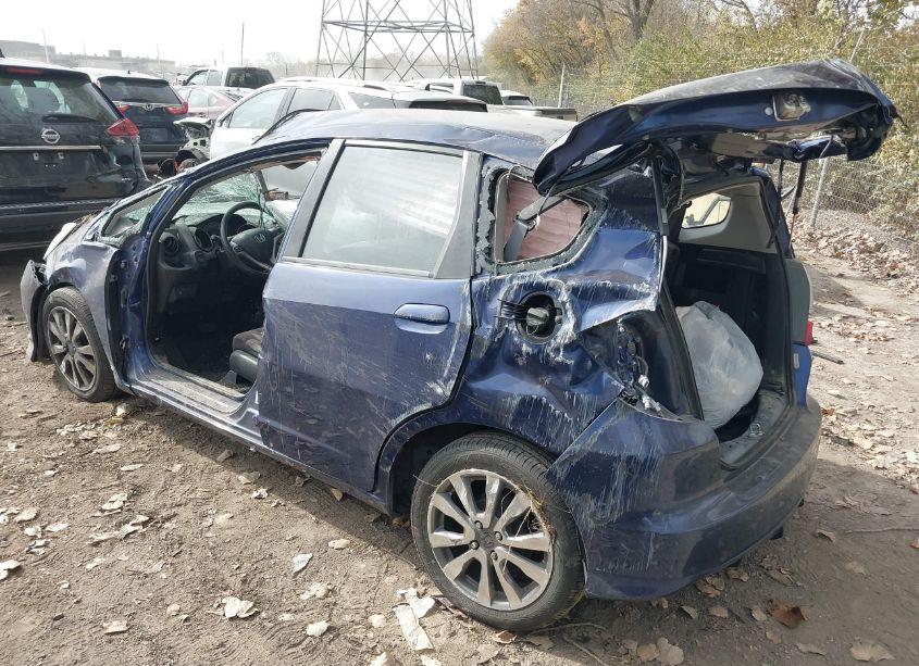 Photo 3 of 2013 Honda Fit SPORT (VIN JHMGE8H56DC069728)