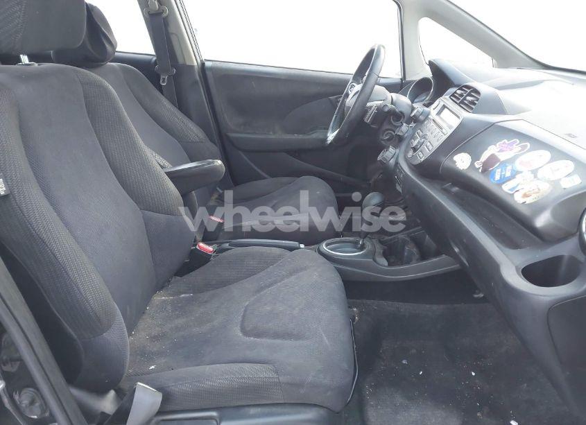 Photo 5 of 2013 Honda Fit SPORT (VIN JHMGE8H57DC020568)