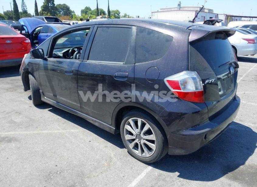 Photo 3 of 2013 Honda Fit SPORT (VIN JHMGE8H57DC045146)